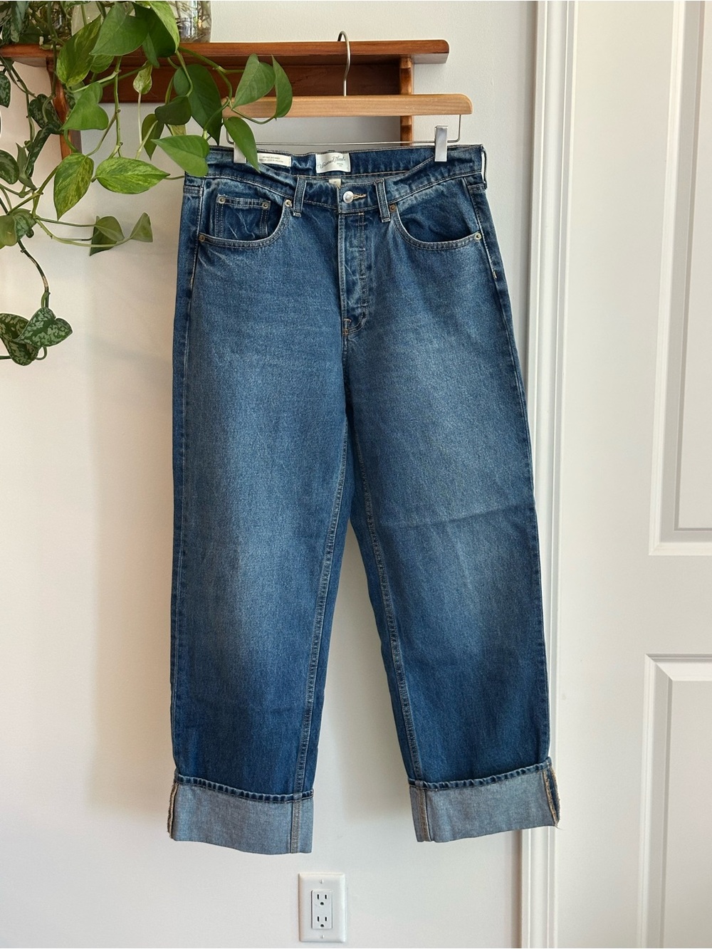 Universal Thread Mid-Rise 90’s Baggy Jean